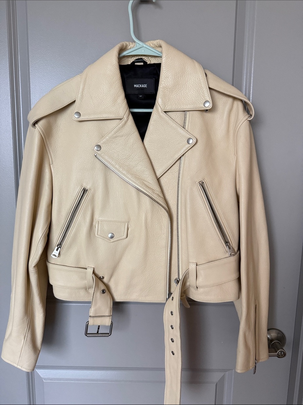 SIZE S ( oversized) Mackage Cream Leather Moto Jacket with Belt ( worn once)
